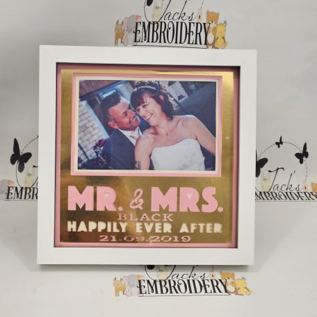 MR & MRS FRAME